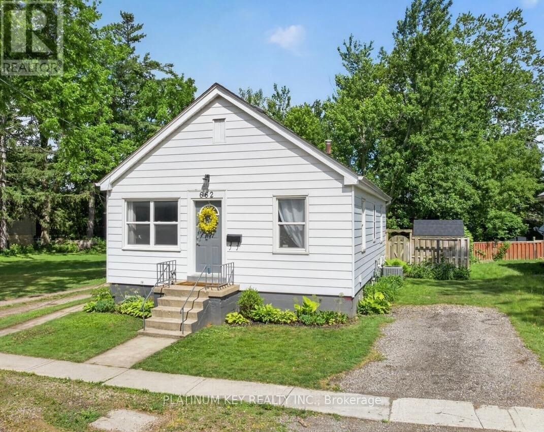 Property Photo:  662 King Street  ON N0L 1W0 