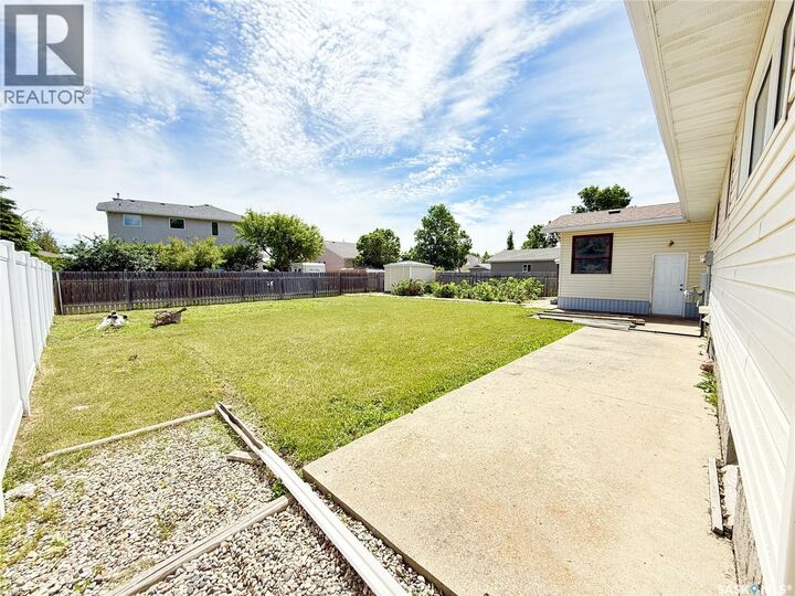 Property Photo: 722 Washington Drive SK S4H 3C8