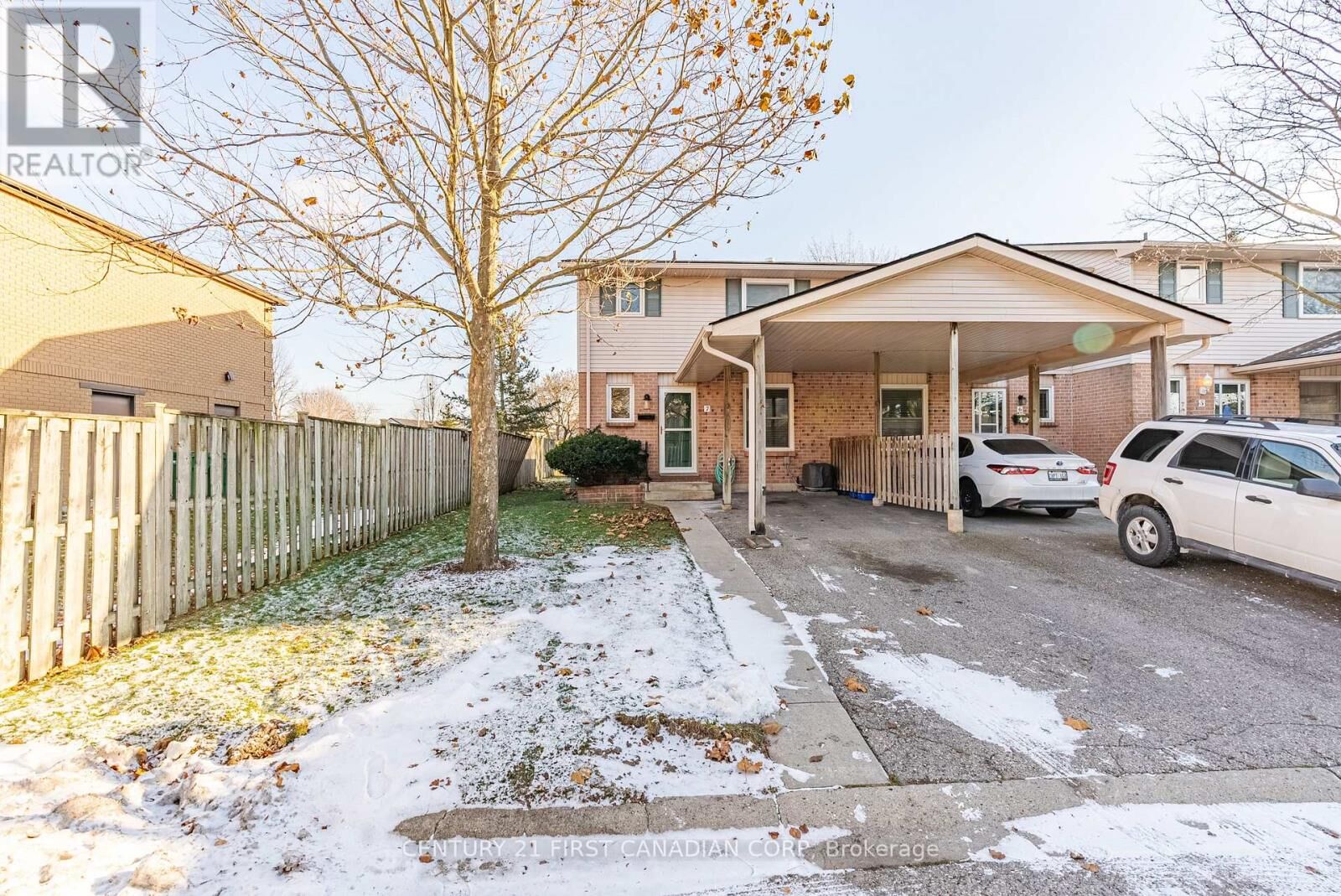 Property Photo:  160 Conway Drive Unit 7  ON N6E 3M4 