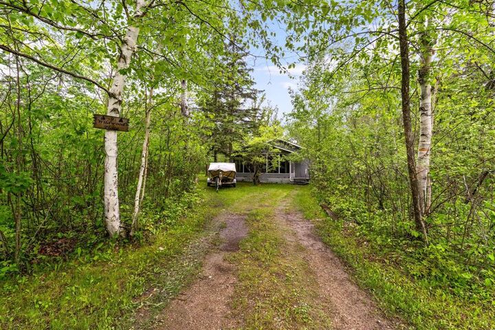 Property Photo: 9 Wildwood Place MB R0C 0C0