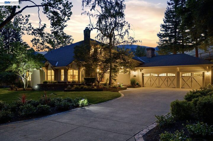 Property Photo: 2962 Deer Meadow Dr CA 94506