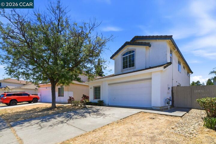 Property Photo: 897 Sapphire Cir CA 95687