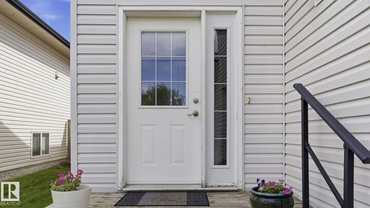 Property Photo:  6105 52 Avenue  AB T4X 1V5 