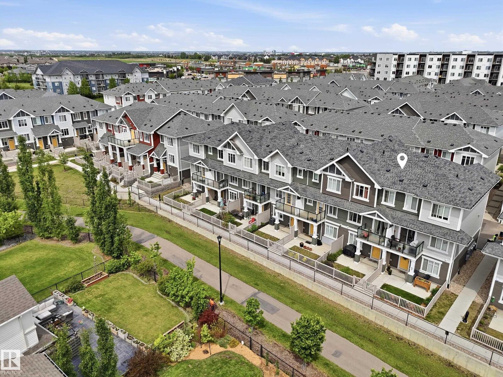 Property Photo: 2905 141 Street SW 42 AB T6W 3M4
