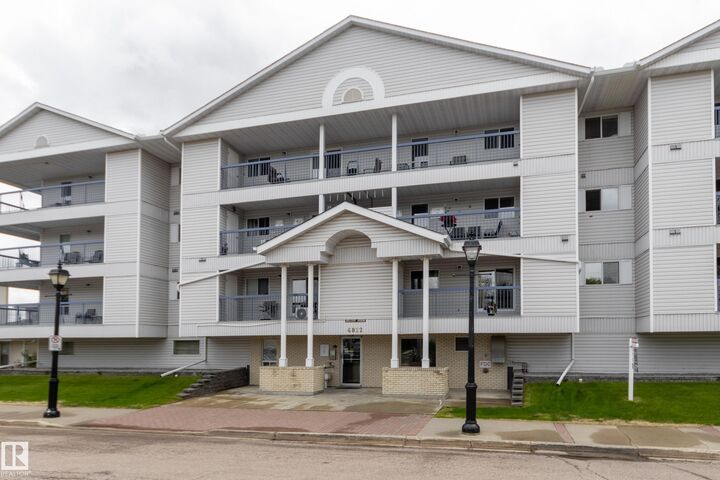 Property Photo: 4812 51 Avenue 203 AB T7Z 1P7