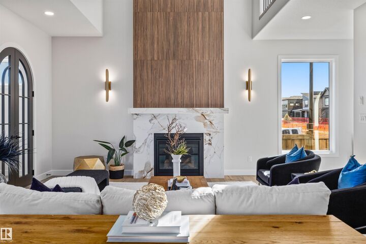 Property Photo: 4667 Chegwin Wynd SW AB T6W 4A7