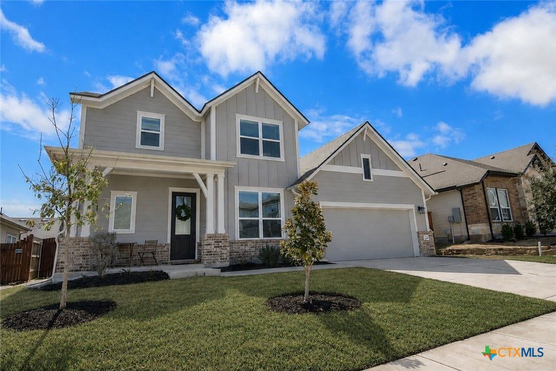 Property Photo:  166 Twistleaf Drive  TX 78610 