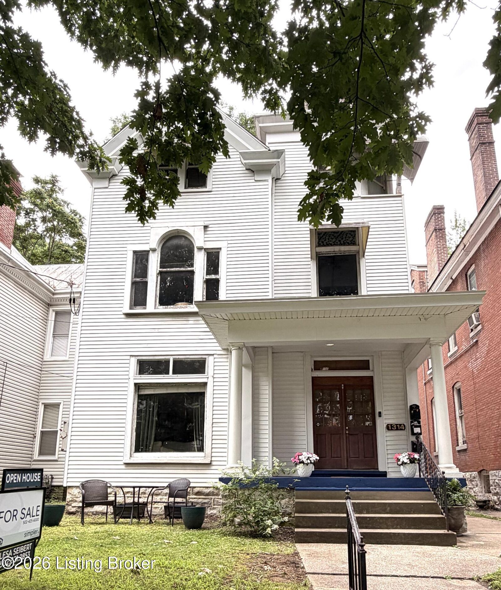 Property Photo:  1314 Highland Ave  KY 40204 