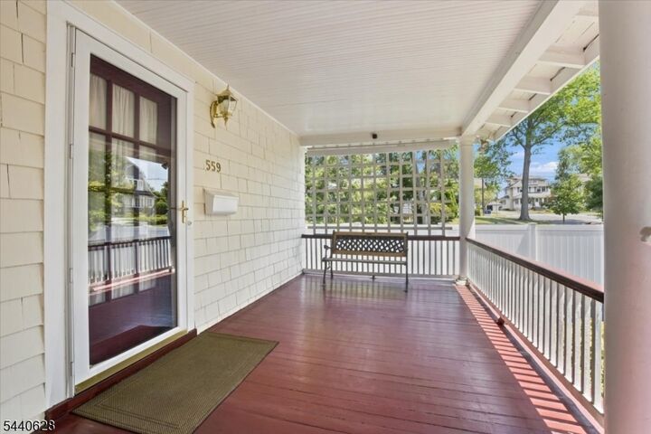 Property Photo:  559 Parkview Ave  NJ 07090 