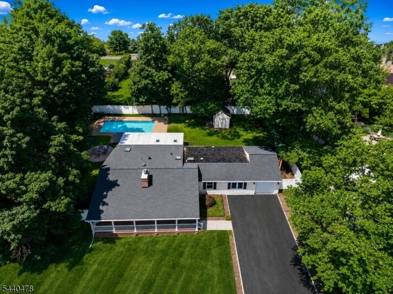 Property Photo: 5 Andrews Pl NJ 07444