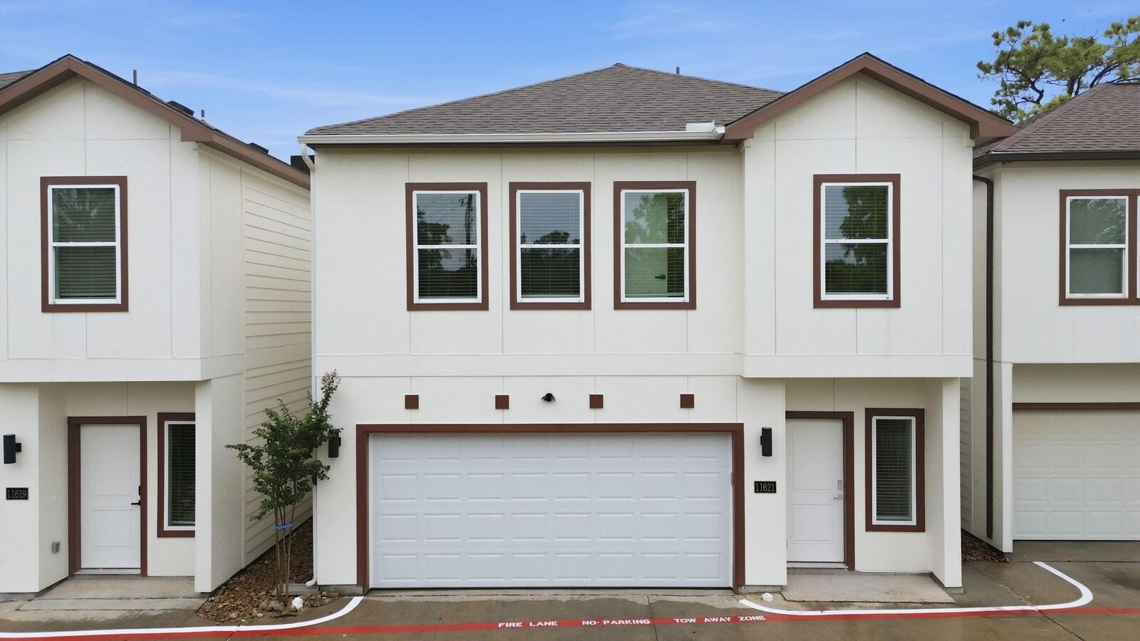 Property Photo:  11621 Waldemar Drive  TX 77077 