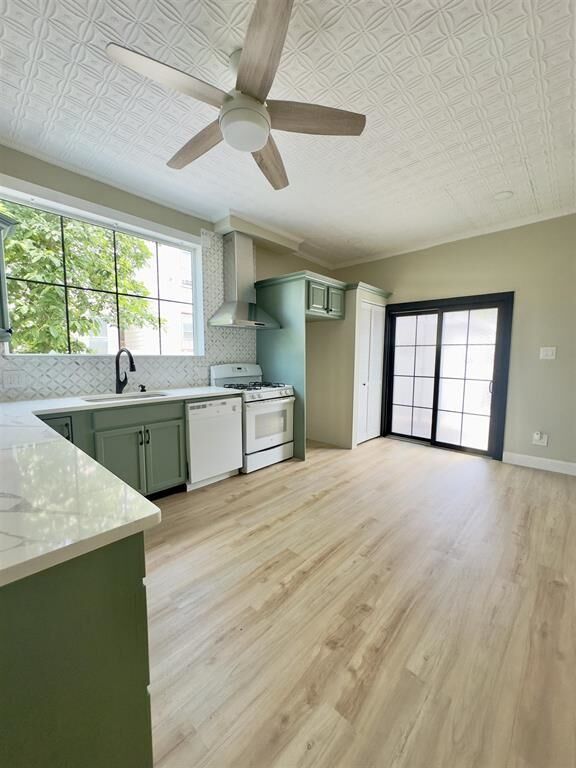 Property Photo:  6 Duncan Ct 2  NJ 07305 
