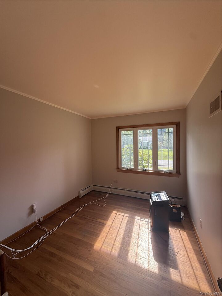 Property Photo:  22 Greenvale Farms Road  NY 12603 