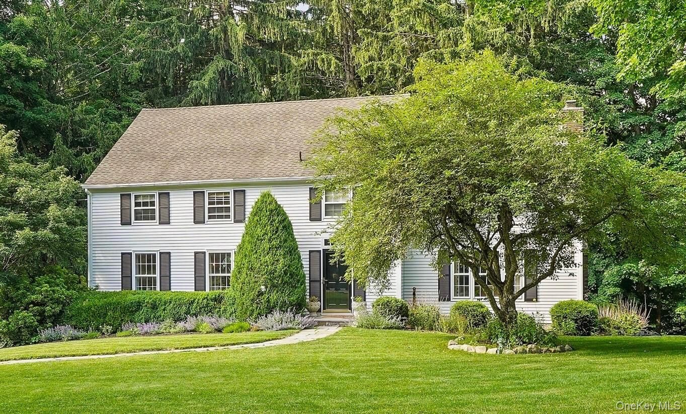 Property Photo: 5 Diane Court NY 10536