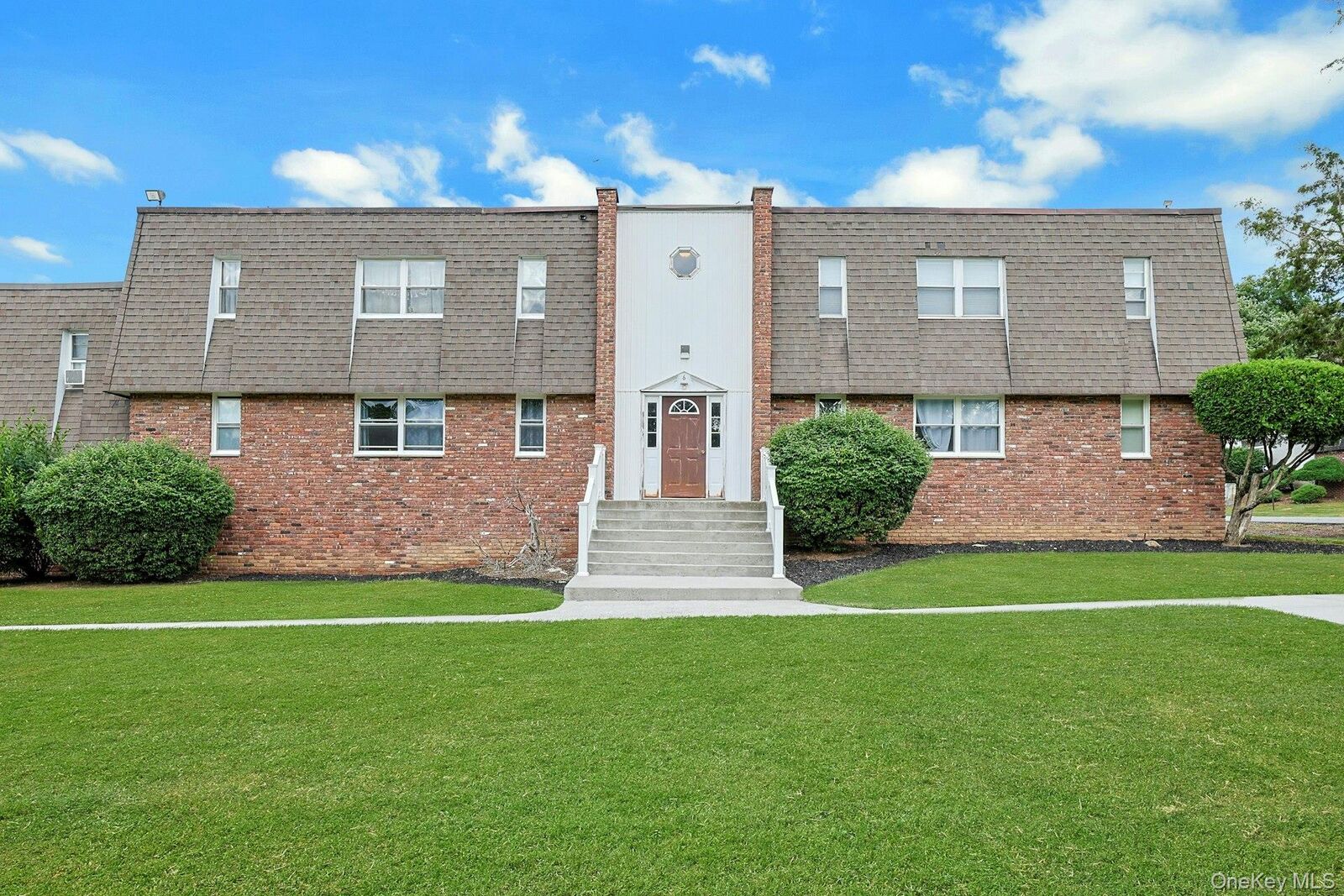 Property Photo: 6 Crescent Drive 23 NY 10984