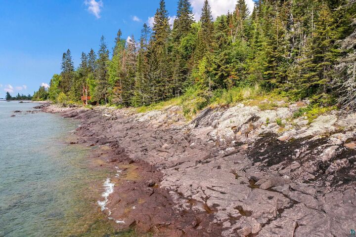 Property Photo: 1534 Hwy 61 E MN 55604