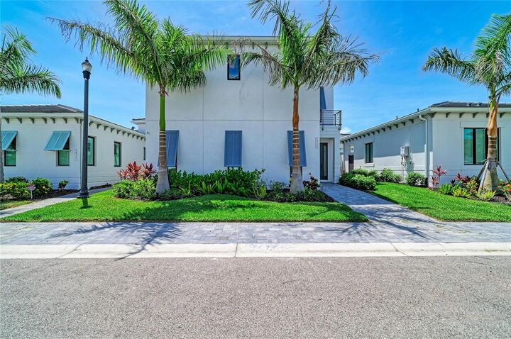Property Photo: 5935 Cat Claw Lane FL 34210