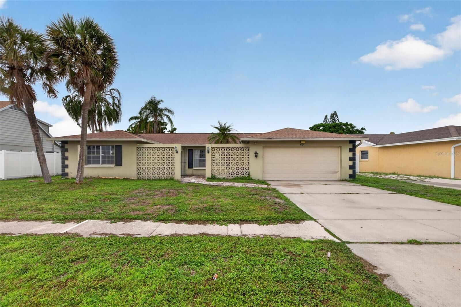 Property Photo:  4724 Soapstone Drive  FL 33615 