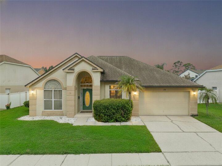 Property Photo:  2818 Hoffman Drive  FL 32837 