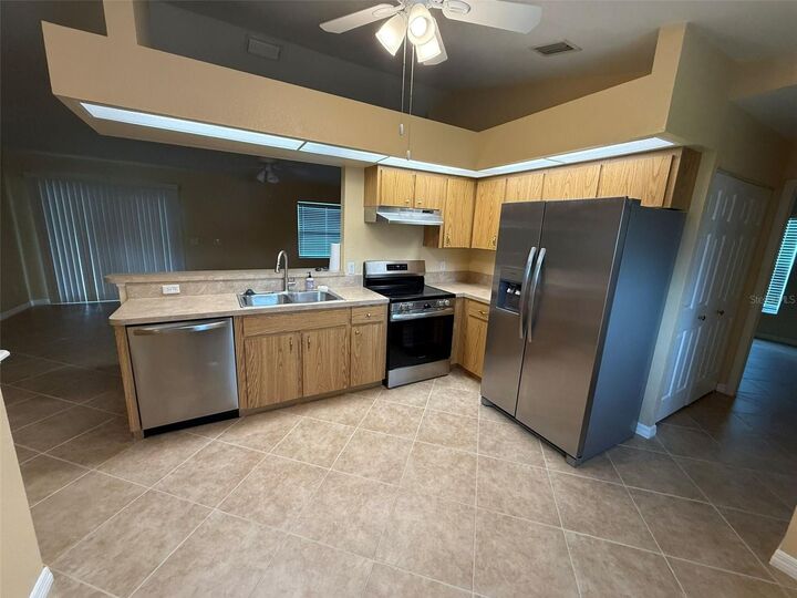 Property Photo: 7306 Totem Avenue FL 34291