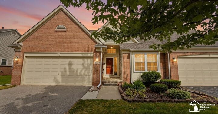 Property Photo:  5492 Elmhurst Drive  MI 48183 
