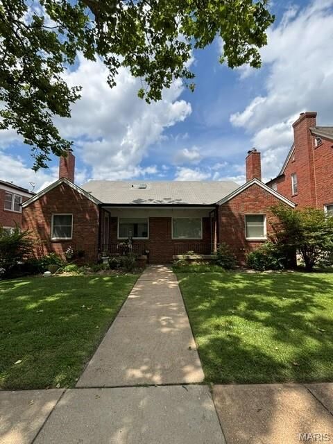 Property Photo: 7543 Delmar Boulevard MO 63130