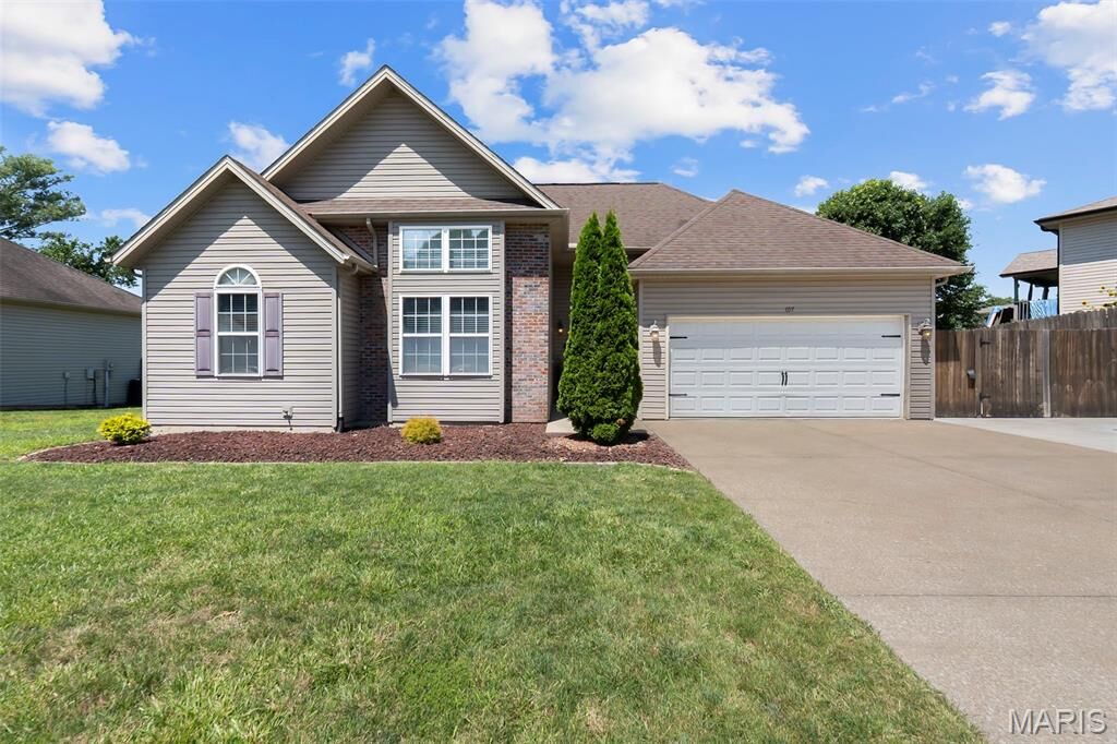 Property Photo: 697 Mulberry Street MO 63755