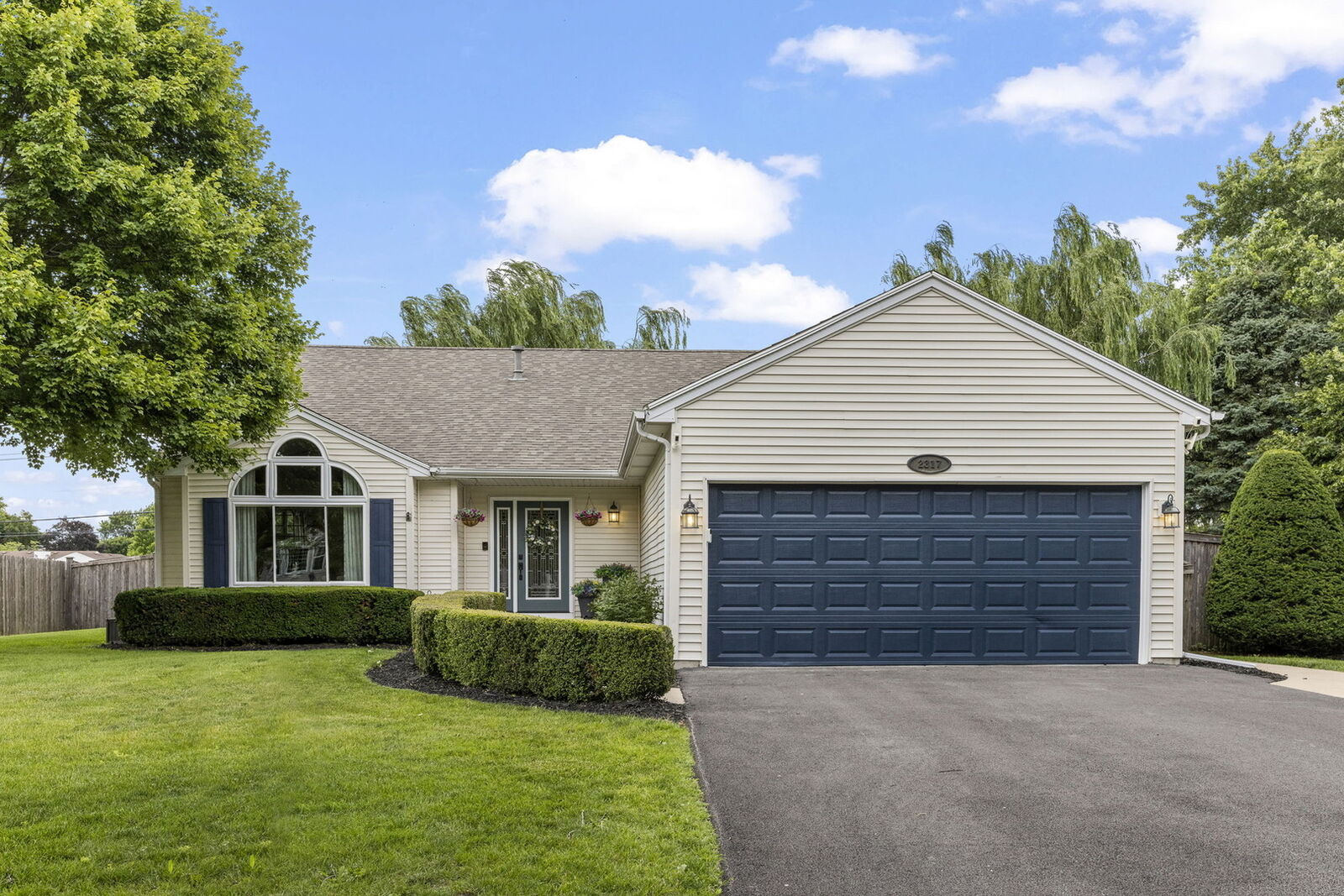 Property Photo: 2317 Gray Hawk Drive IL 60586
