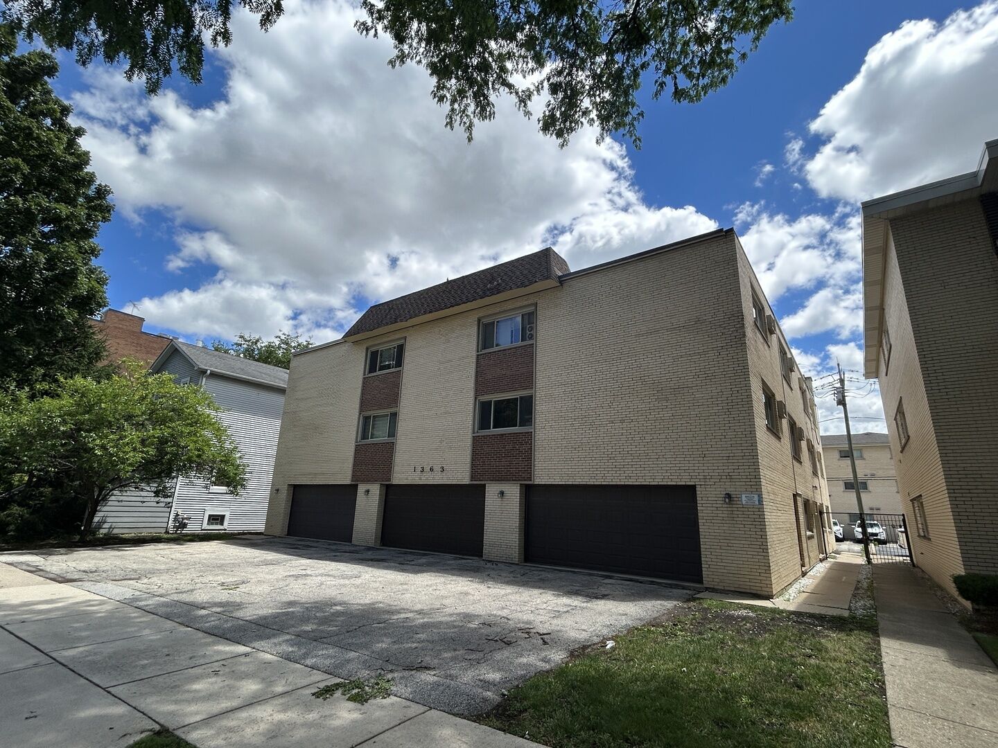 Property Photo:  1363 Perry Street 3A  IL 60016 