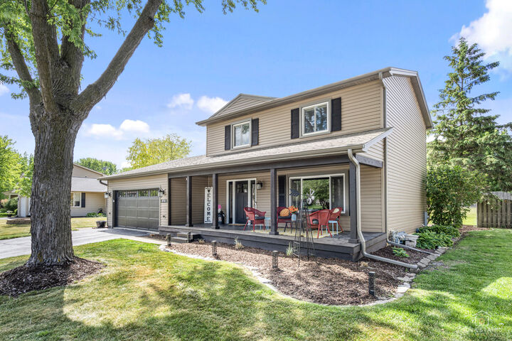 Property Photo: 11716 Davey Drive IL 60142