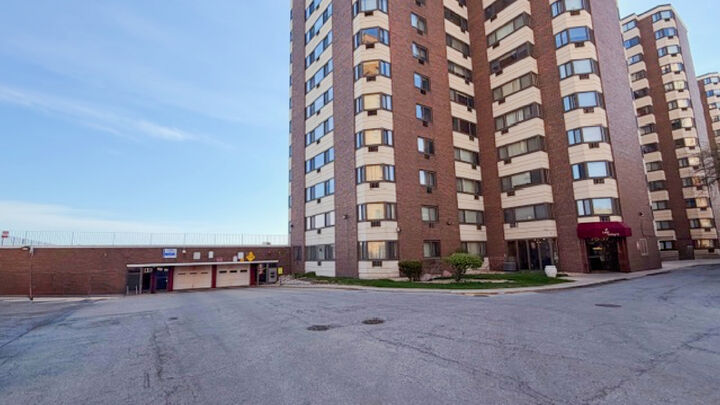 Property Photo:  7337 S South Shore Drive 1008  IL 60649 