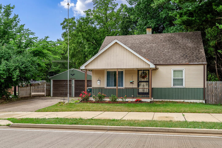 Property Photo:  3524 N Main Street  IL 61103 
