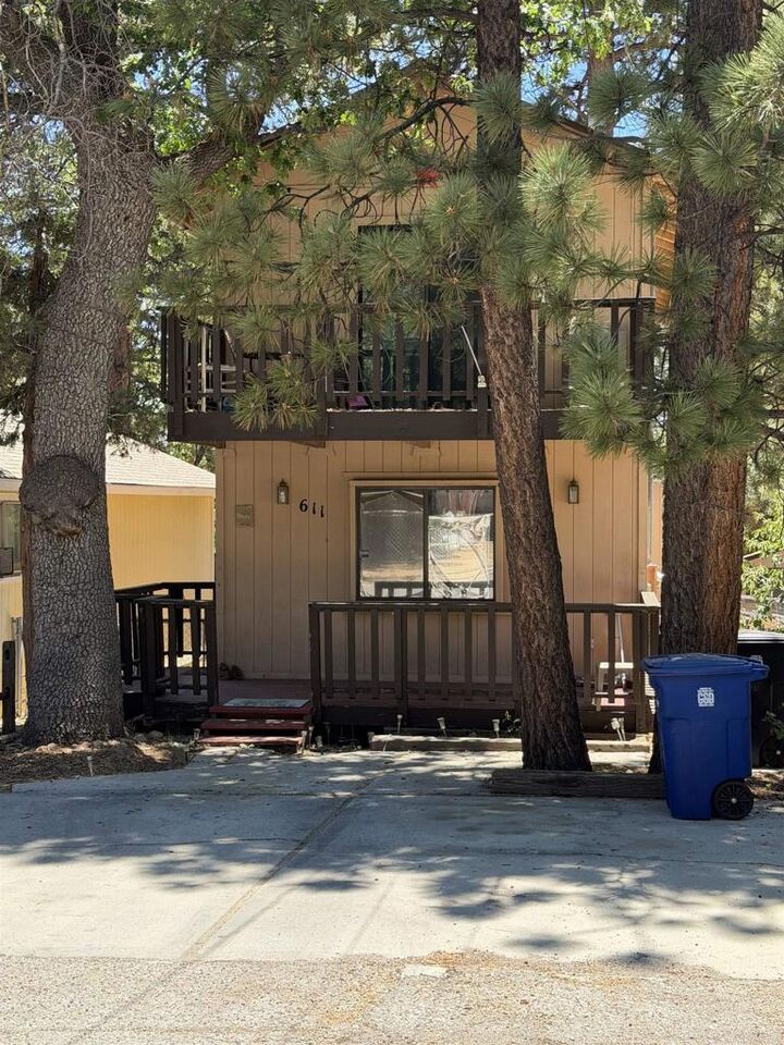 Property Photo:  611 Spruce Lane  CA 92386 