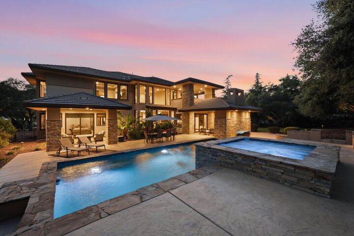 Property Photo:  988 Villa Del Sol  CA 95762 