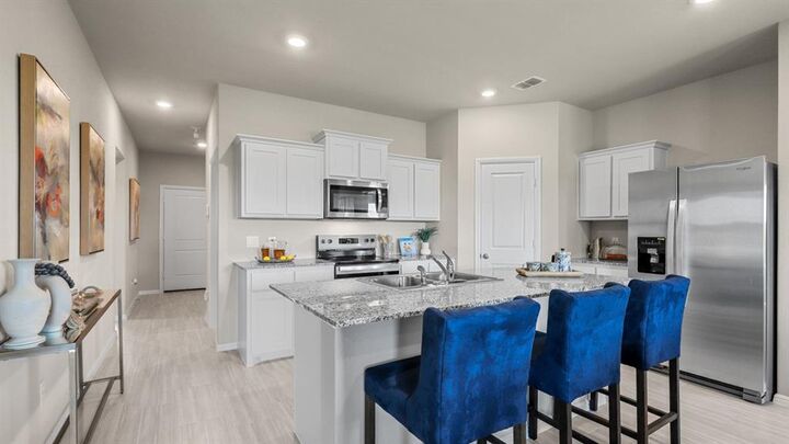 Property Photo: 1300 Bristol Way TX 76048