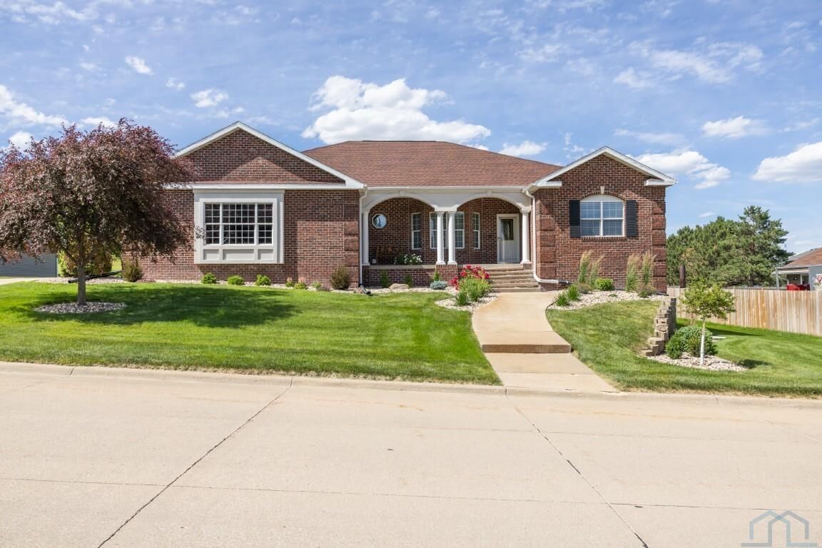 Property Photo:  485 Titan Road  IA 51024 