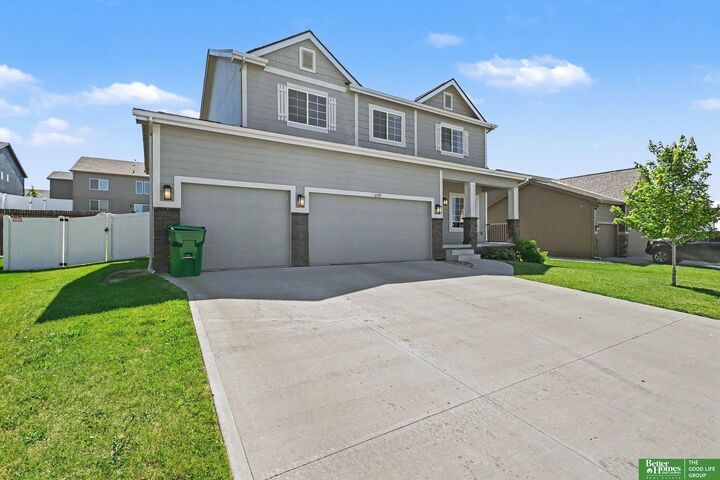 Property Photo:  6307 N 169th Street  NE 68116 