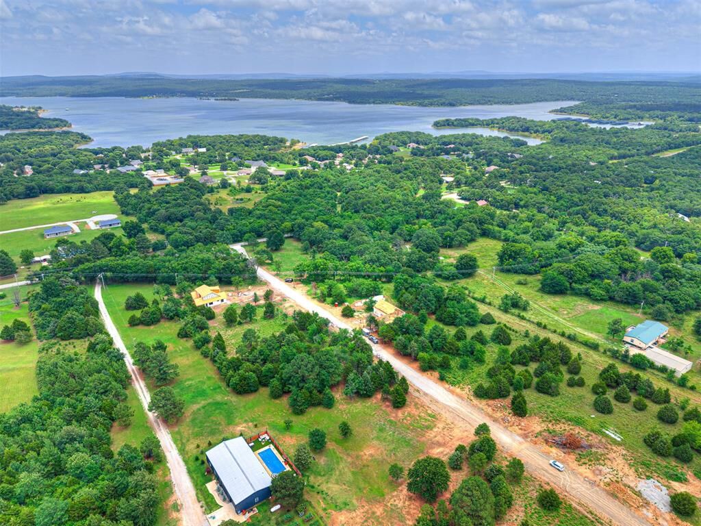 Property Photo: 22 Emberlyn Lane OK 74432