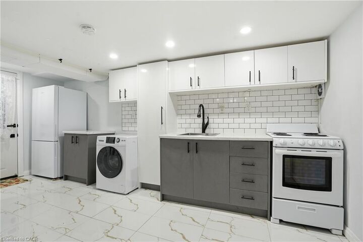 Property Photo: 4849 Willmott Street Lower ON L2E 1Z5