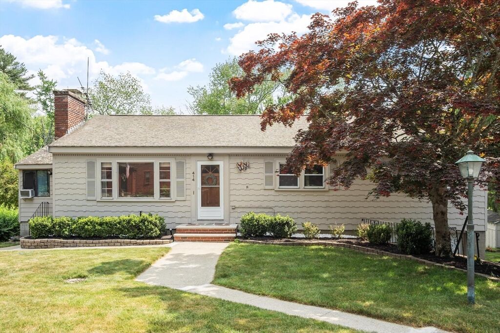 Property Photo:  414 Grove St  MA 01867 