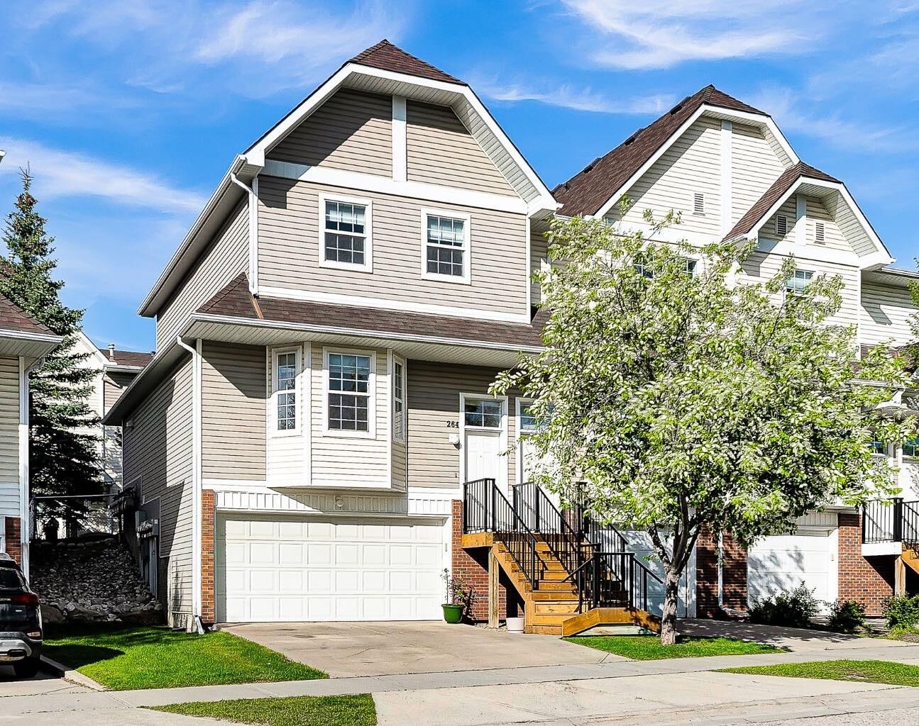 Property Photo: 264 Tuscany Springs Boulevard NW AB T3L 2R6