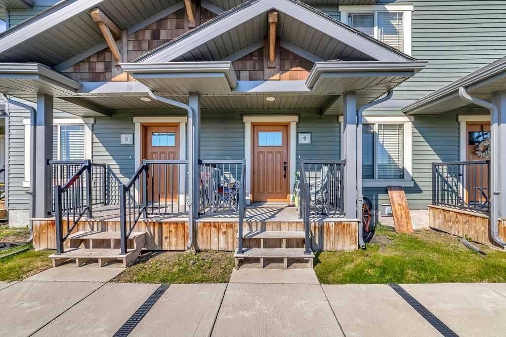 Property Photo: 3390 72 Avenue 9 AB T9V 3S5