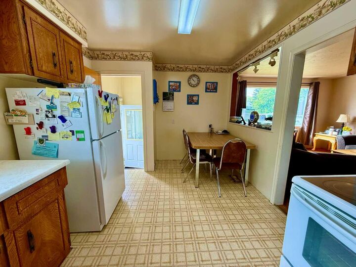 Property Photo: 114 Bliss Avenue AB T7V 1C2