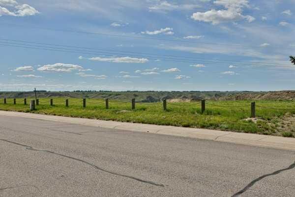Property Photo: 414 12 Avenue N AB T1H 1P3