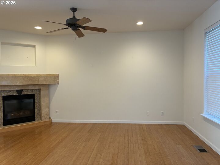 Property Photo:  556 North View Dr  OR 97495 