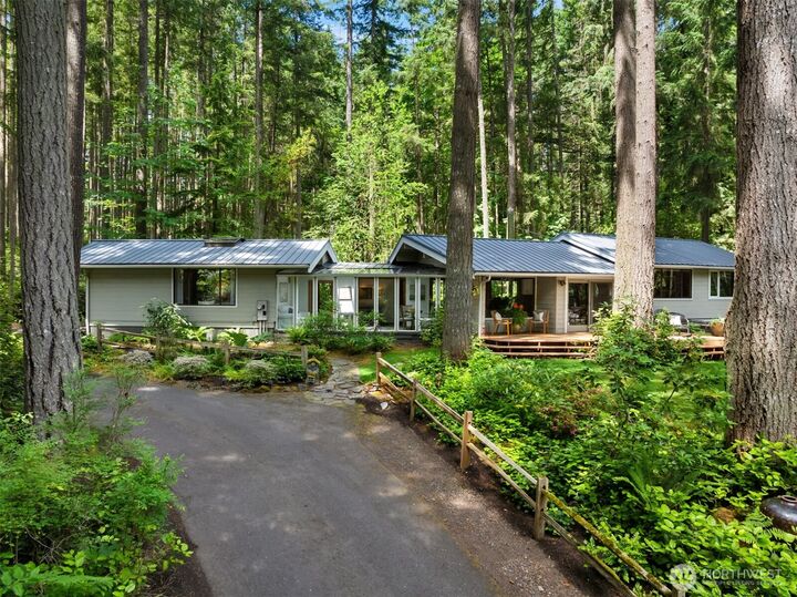 Property Photo: 6565 NE Island Center Rd. WA 98110