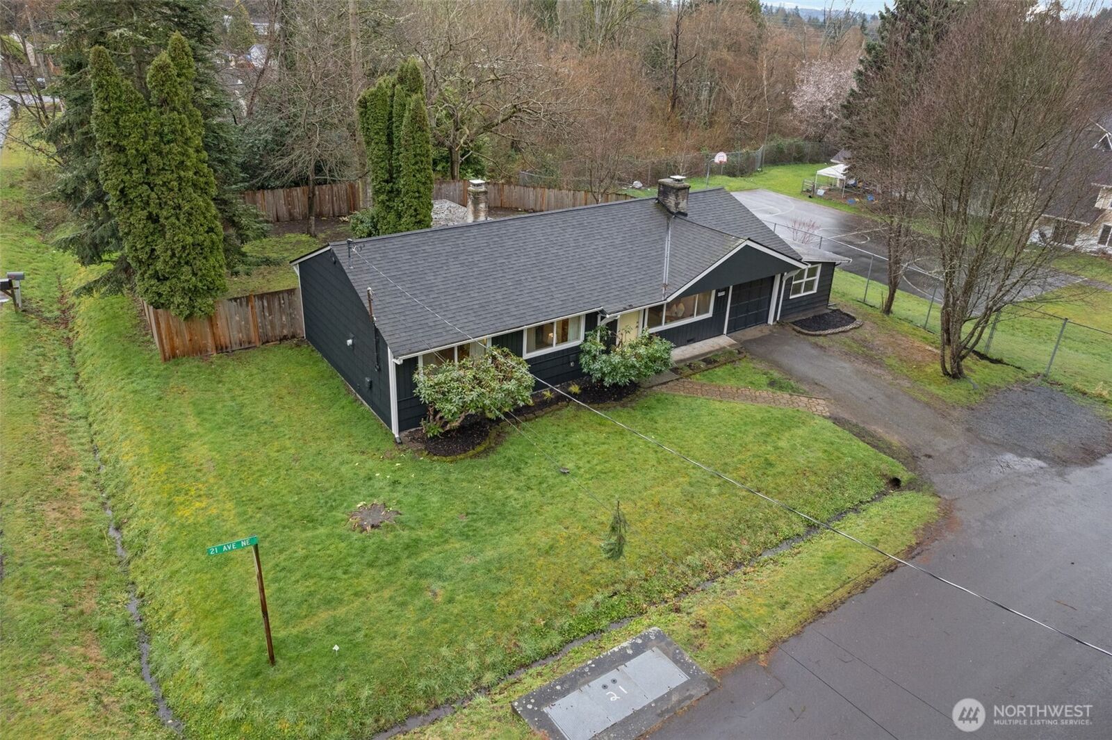 Property Photo: 20068 21st Avenue NE WA 98155
