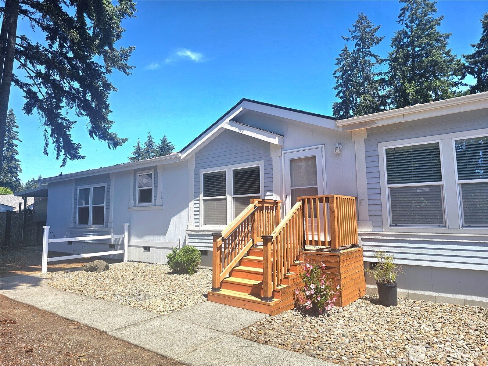 Property Photo: 11303 124th Street Ct E 61 WA 98374