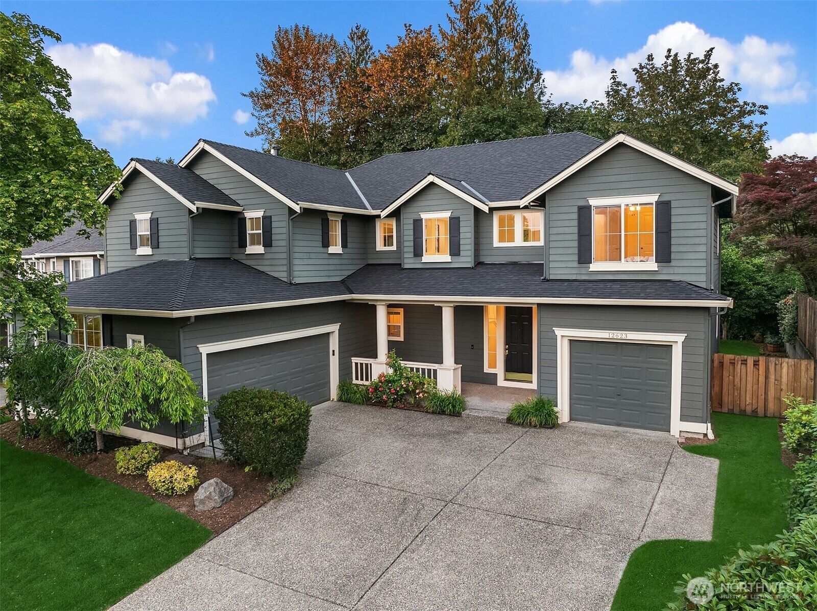 Property Photo: 12623 68th Avenue SE WA 98296