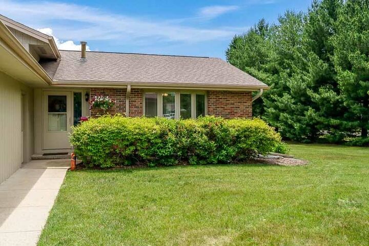 Property Photo: 158 Quantico Drive IL 61072